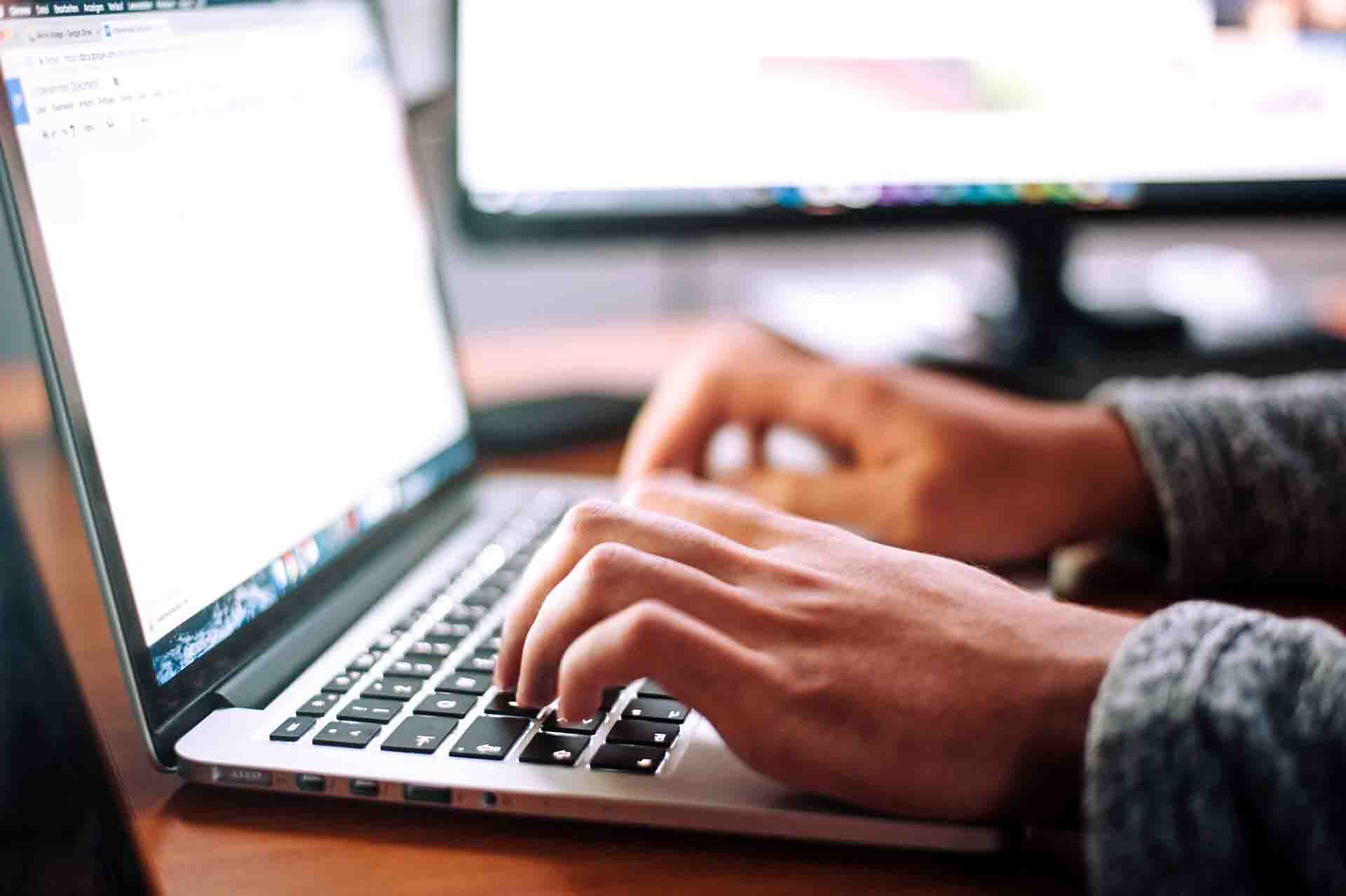 Apply For A Grant From The Gloucestershire Society [y]